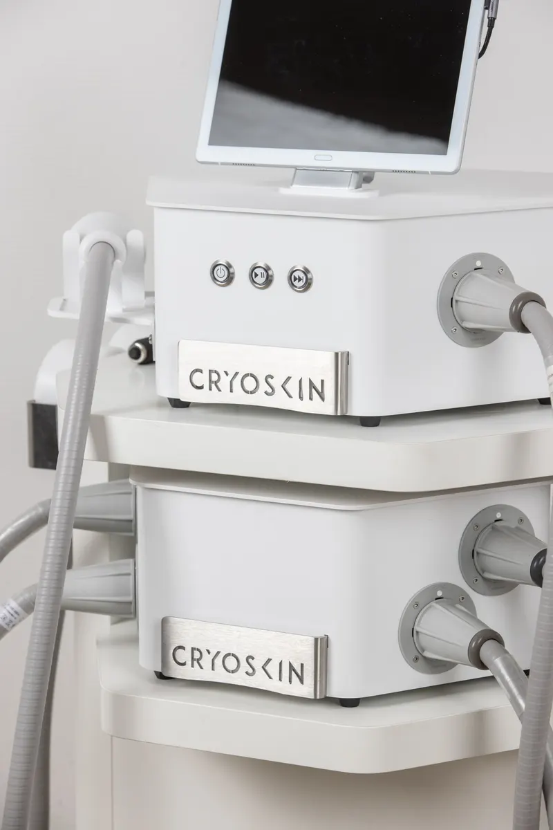 Cryoskin® Revolution console detail with the 10-inch Android touch screen
