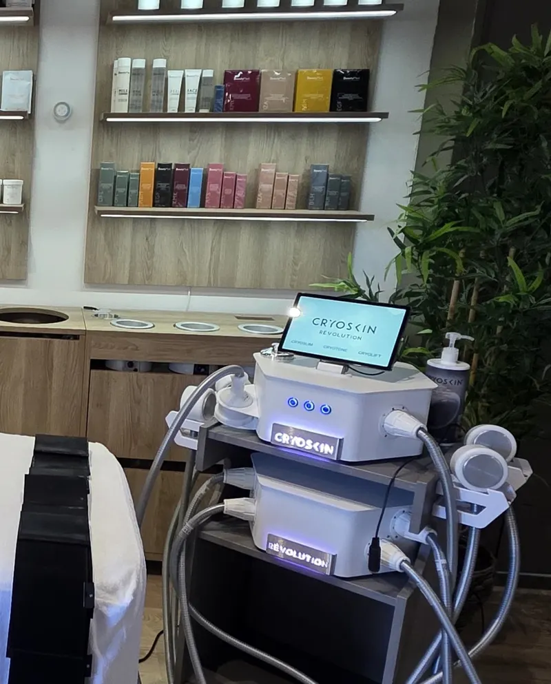 Cryoskin® Revolution installed in a spa room