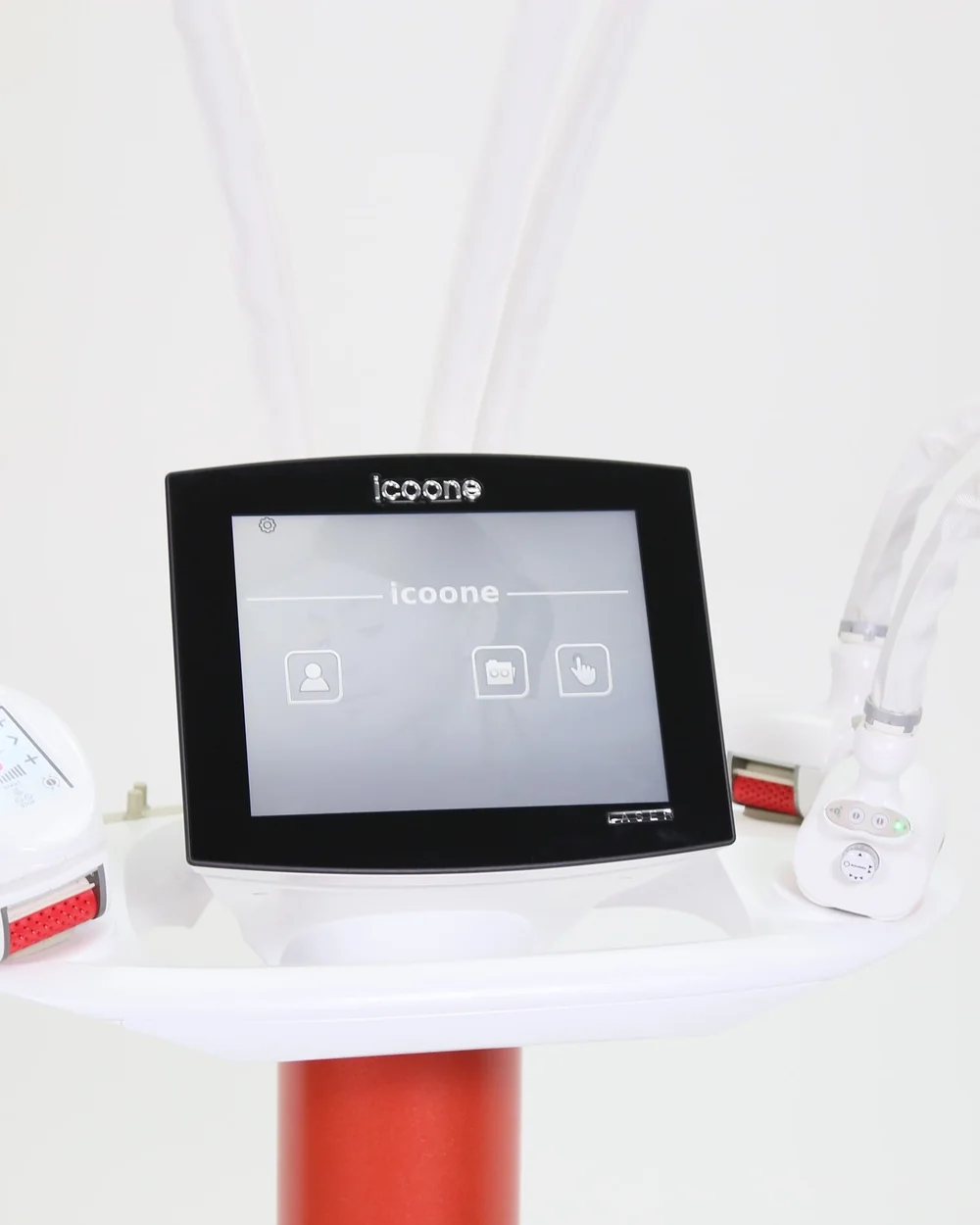 icoone® Laser console and handpieces