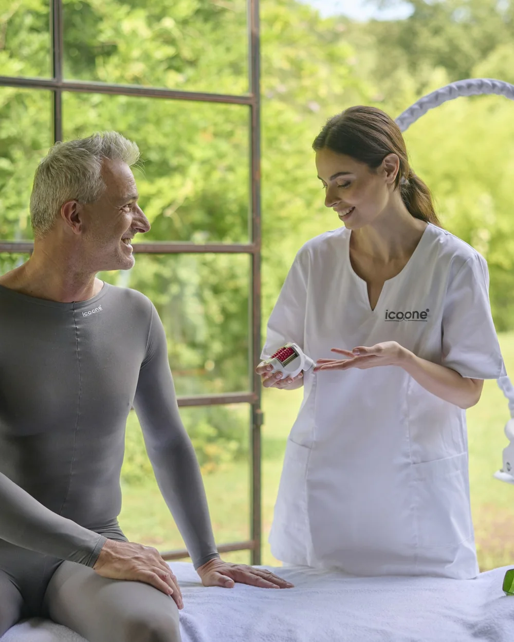 Specialist consultation before a Laser-Med session